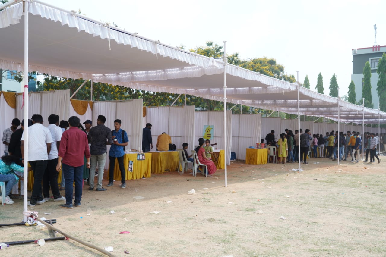 Hyderabad: CMRIT celebrates national level fest “Illuminate 2K22”