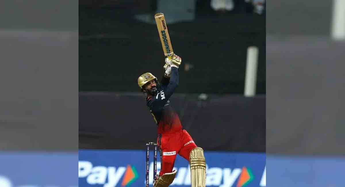 IPL 2022: Karthik can do a finisher role for India in T20 World Cup, says Gavaskar