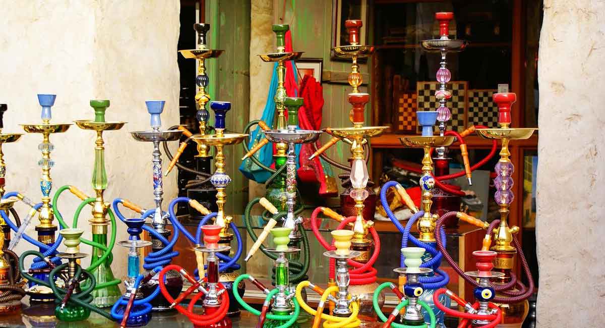 Hookah parlour raided in Hyderabad, cash, hookah pots seized