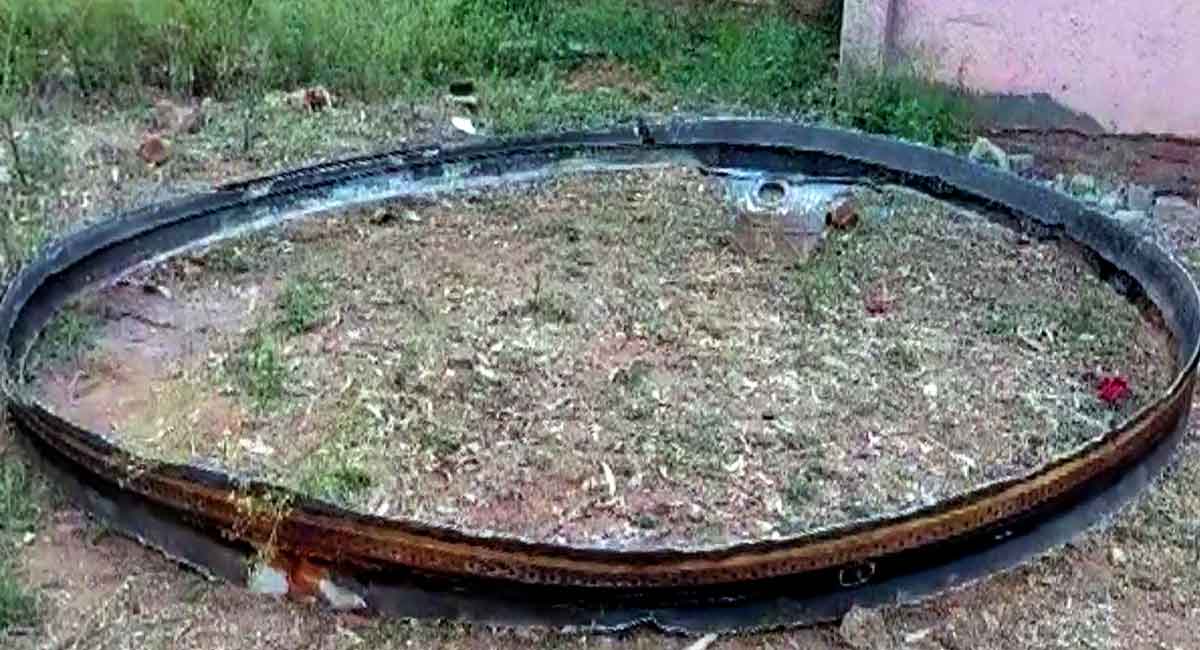 ISRO to check the objects that fell from skies in Maha village