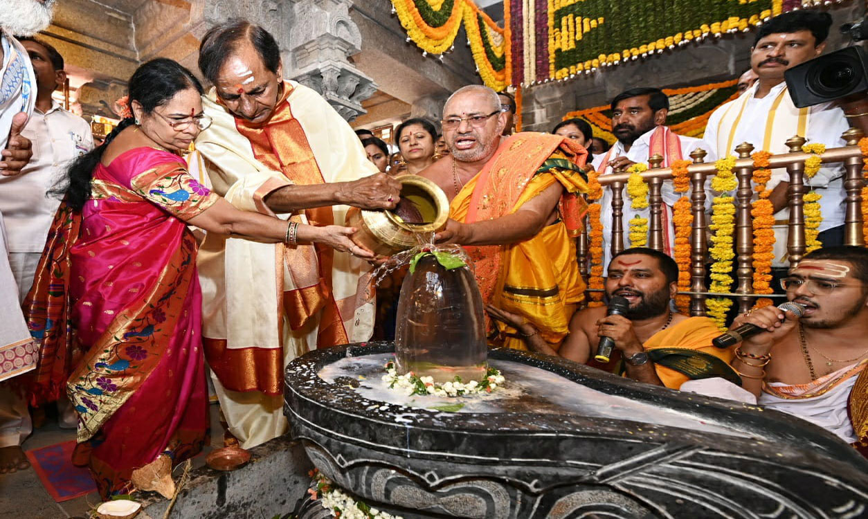 CM KCR reopens Sri Parvathavardhini Sametha Ramalingeshwara temple at Yadadri