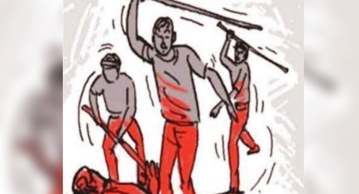 Karnataka woman assaulted & stripped, FIR filed against 8