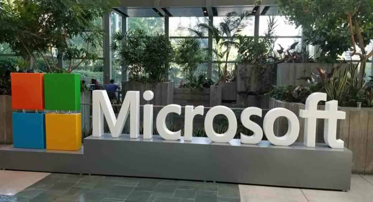 Microsoft to finally add Teams in its online store