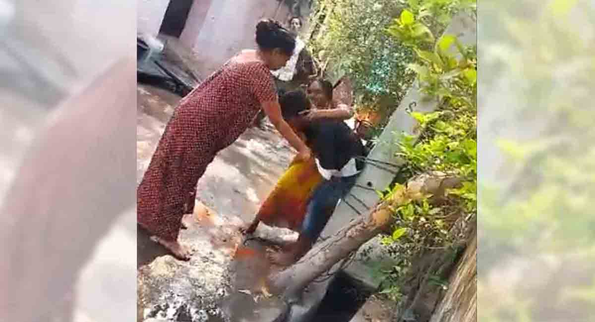 ‘Example of toxic parenting’: Chinmayi Sripada on woman’s ‘chilli’ng punishment to son