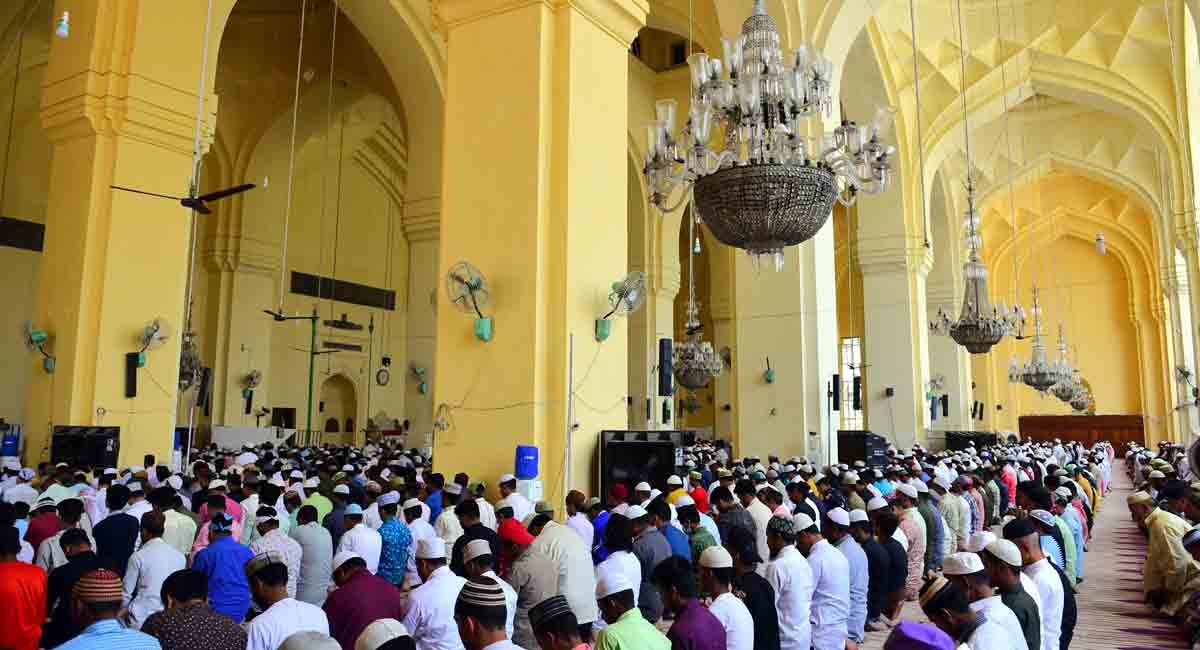 Muslims observe Shab-e-Qadr in Hyderabad
