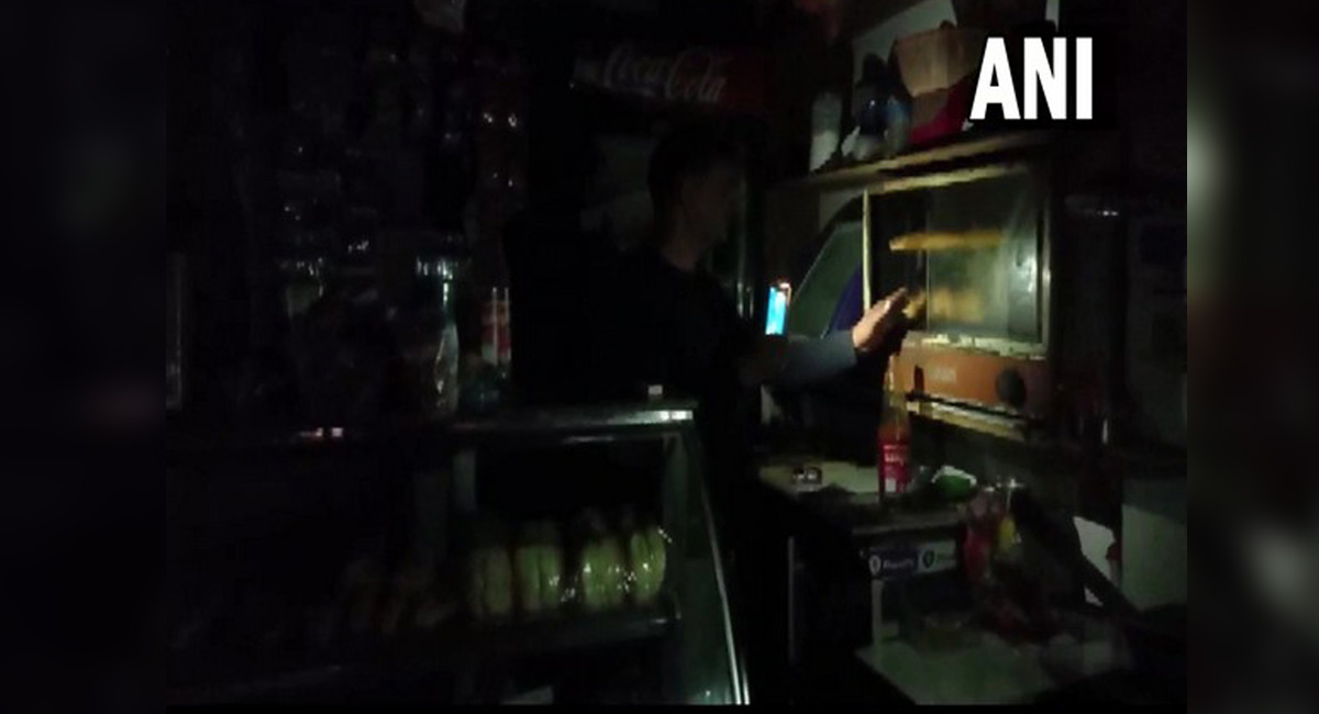 Ongoing Power crisis in Jharkhand affects daily and business life