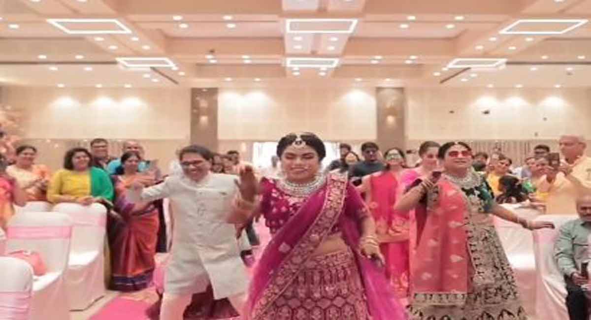 Watch: This bride enters her wedding dancing to ‘Pushpa’ song