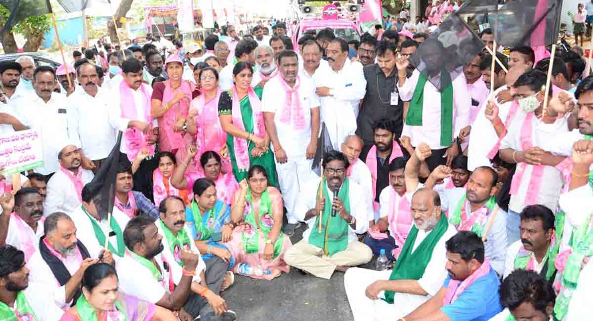 Centre’s adverse stance harming interests of Telangana farmers: Puvvada