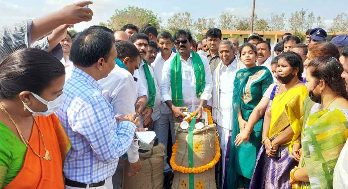 CM KCR’s paddy procurement decision historic: Puvvada