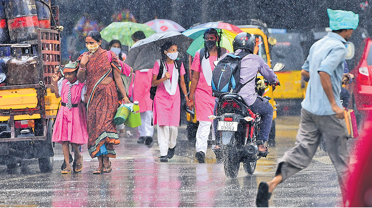 Rains likely to lash some parts of Ranga Reddy in next three hours