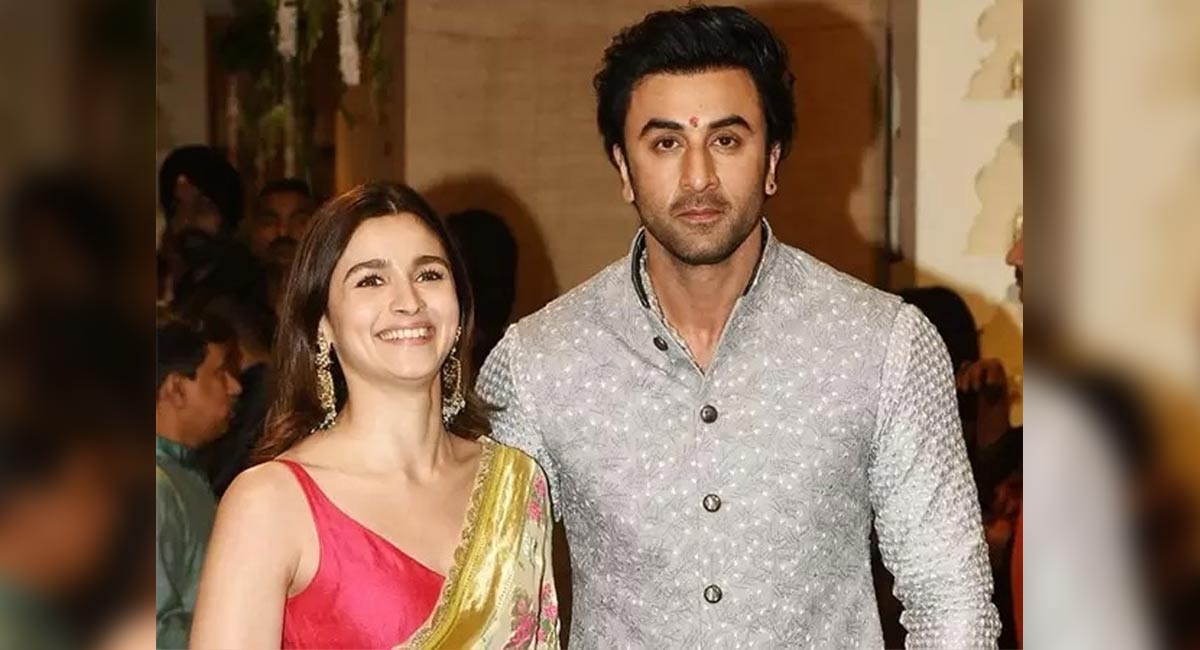 Ranbir-Alia wedding: Big B extends love-filled wishes