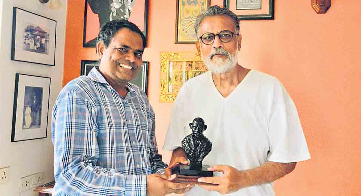Hyderabad sculptor Susheel Kumar going places