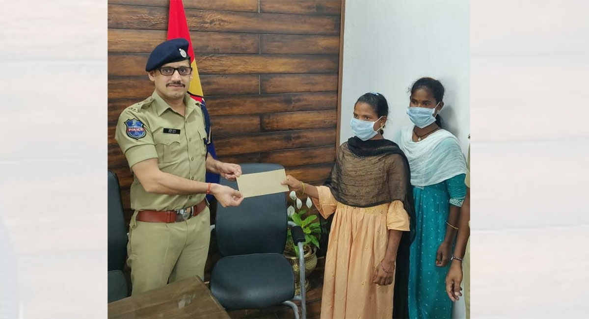 Two minor Maoists surrender to police in Kothagudem