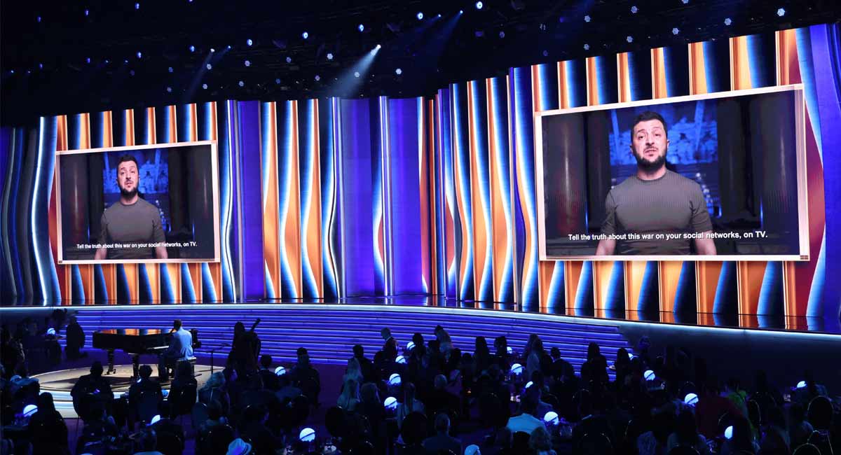 Ukrainian President Zelenskyy makes video appearance at 2022 Grammys
