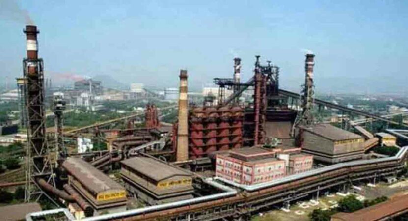 Vizag steel plant nets Rs.835 cr profit