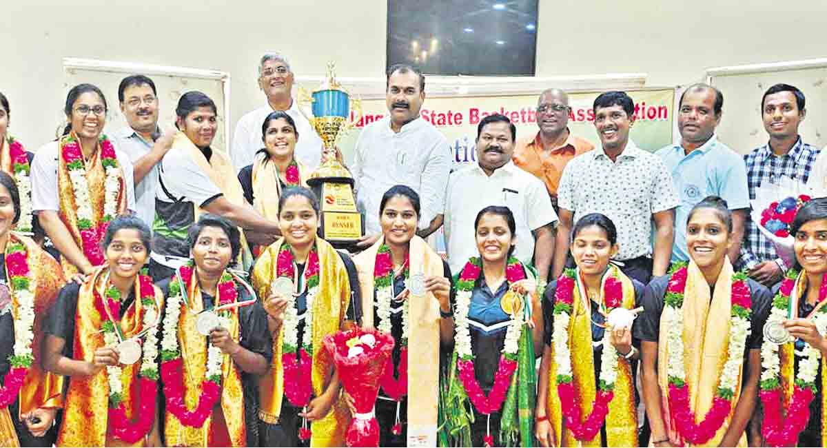 Telangana Basketball Association felicitates women’s team