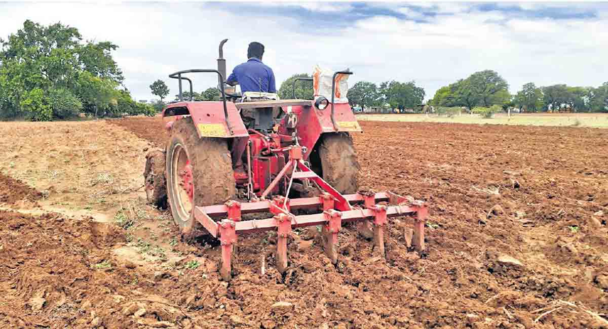 Centre’s decision to increase fuel charges for bulk consumers, proves deadly for farmers