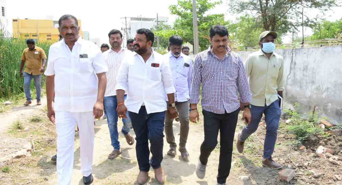 Storm water drainages will be completed by June: Karimnagar Mayor