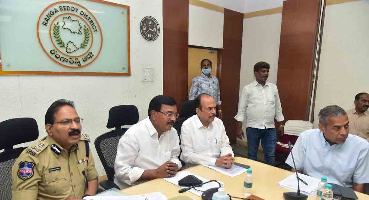 Telangana Govt starts cracking whip against sale of spurious seeds