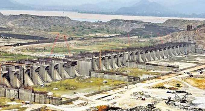 Andhra Pradesh: Vundavalli questions Jagan’s stand on Polavaram