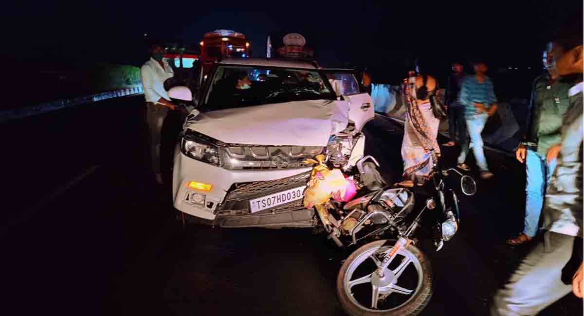 Three killed, two injured after speeding car hits motorcycle in Suryapet
