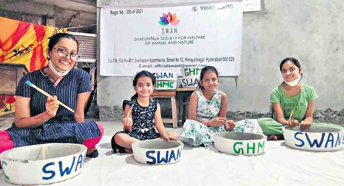 GHMC, NGO to place water bowls for stray animals