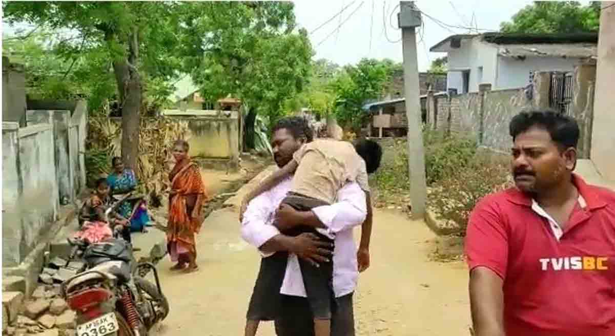 Another shocker from Andhra Pradesh, dead body carried on bike