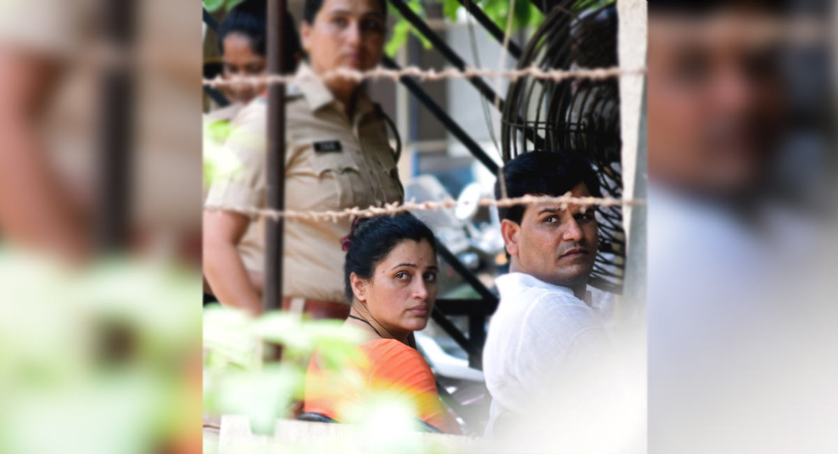 After 12 days in jail, Rana couple granted bail by Mumbai Court