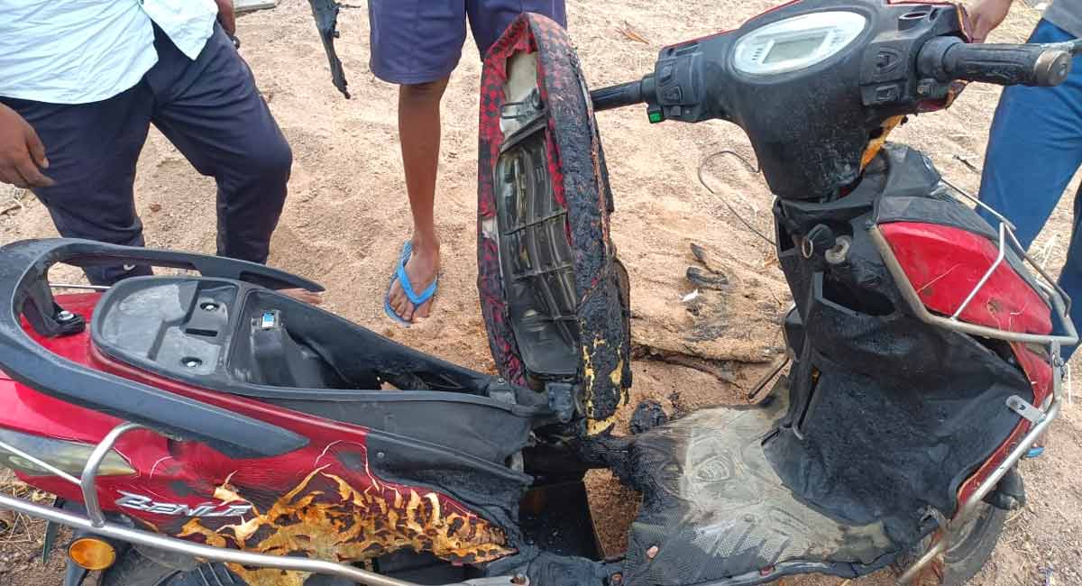 Electric vehicle battery blows up in Karimnagar