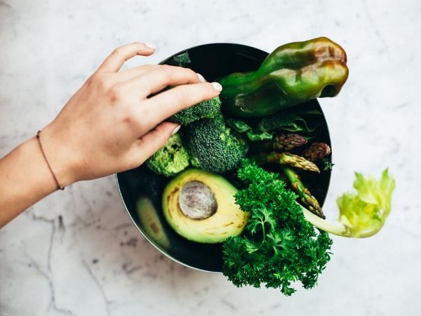 Low glycemic index diet promotes healthier body shape in heart patients, finds study