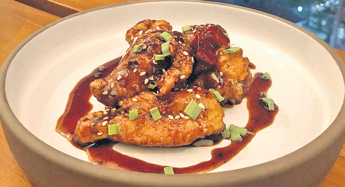 FoodHosts, unique app for foodies