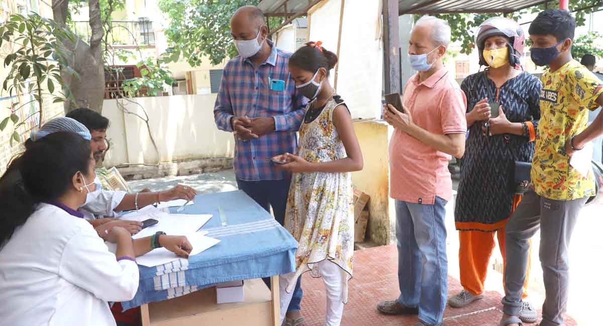 India reports 3205 new COVID-19 cases, 31 fatalities