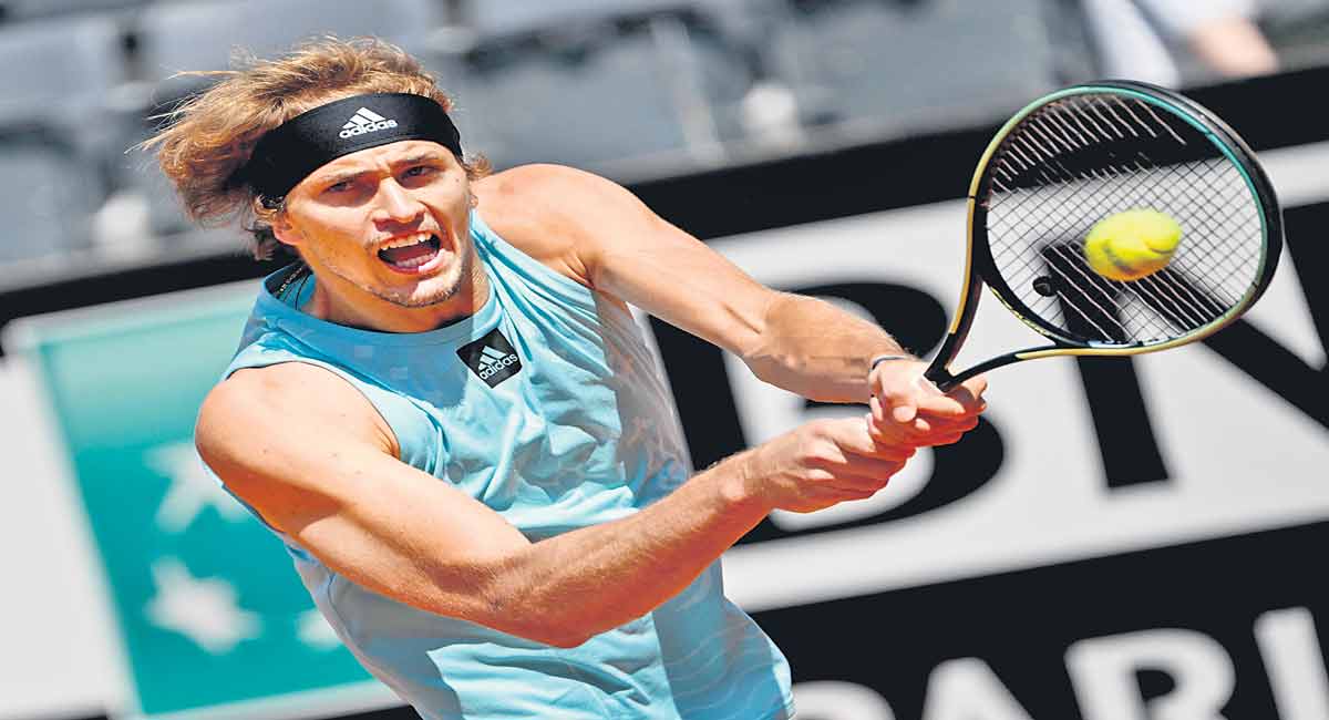 Alexander Zverev advances to third round of Italian Open