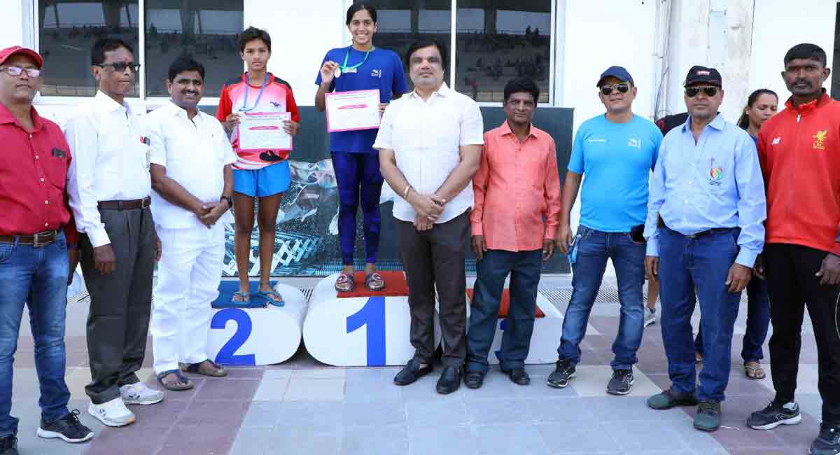 Hyderabad: Vritti, Vishnu hog limelight in Swimming Championship