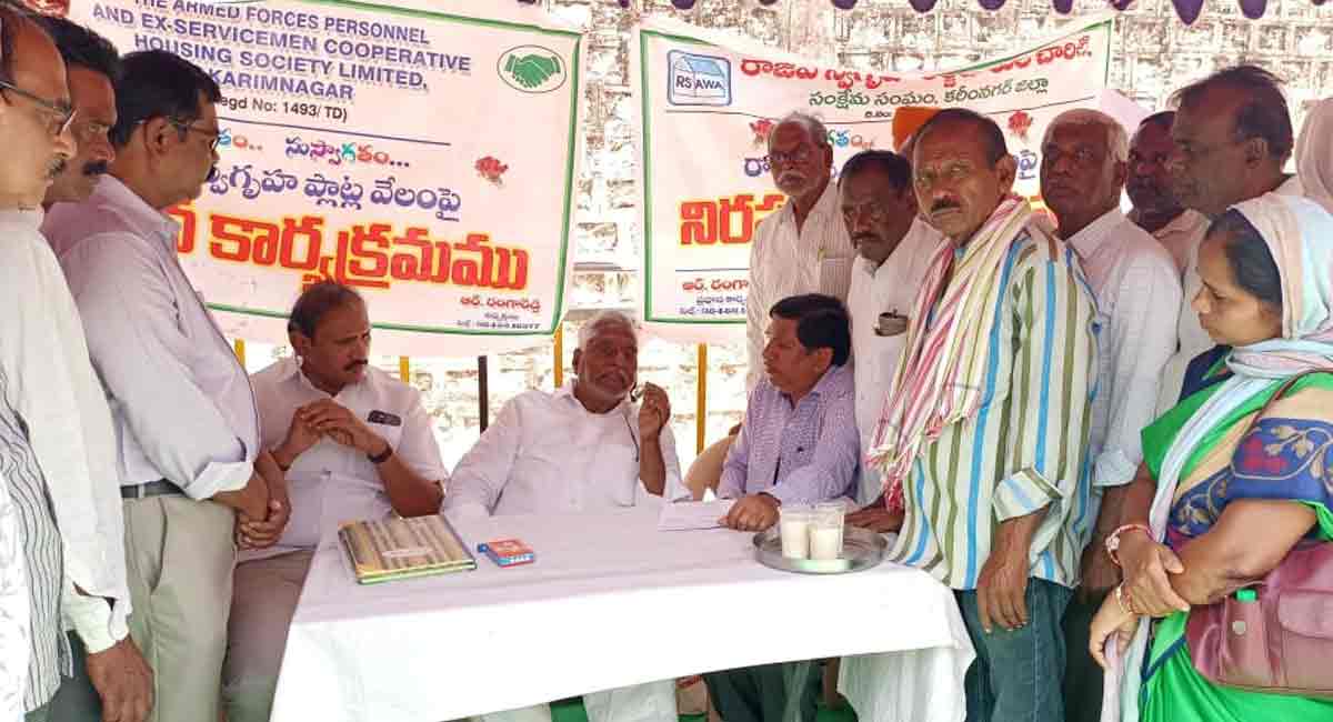 Karimnagar: MLC flays govt to earn Rs 500 crore through land auction