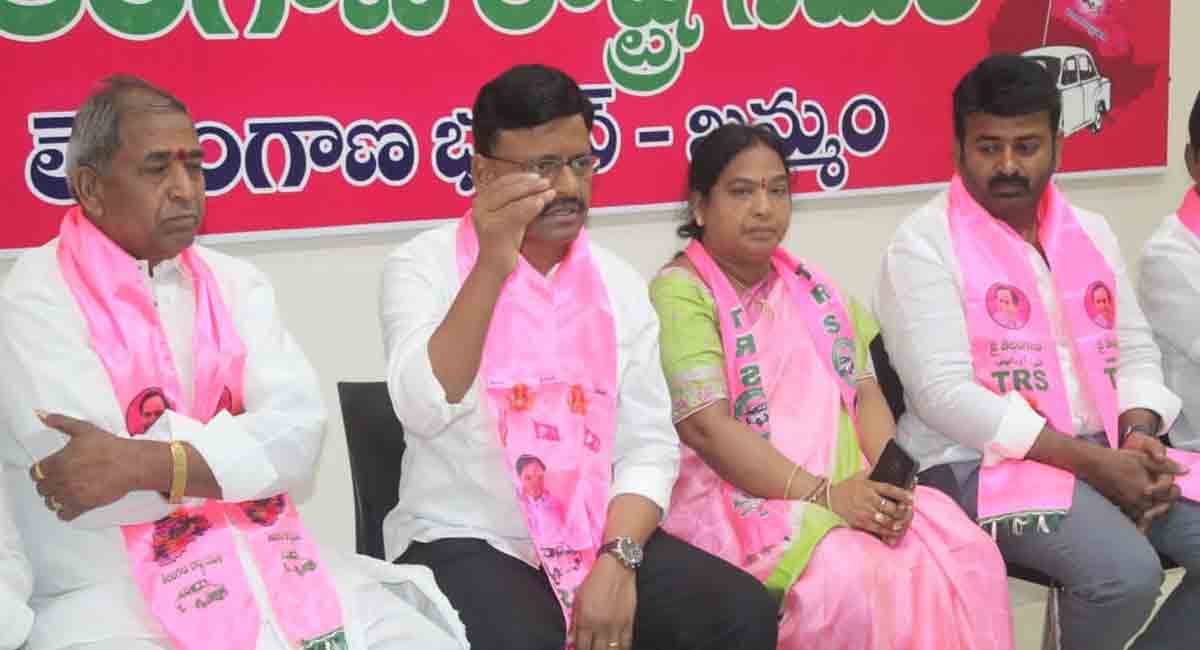 Congress cannot touch TRS: MLC Madhusudhan