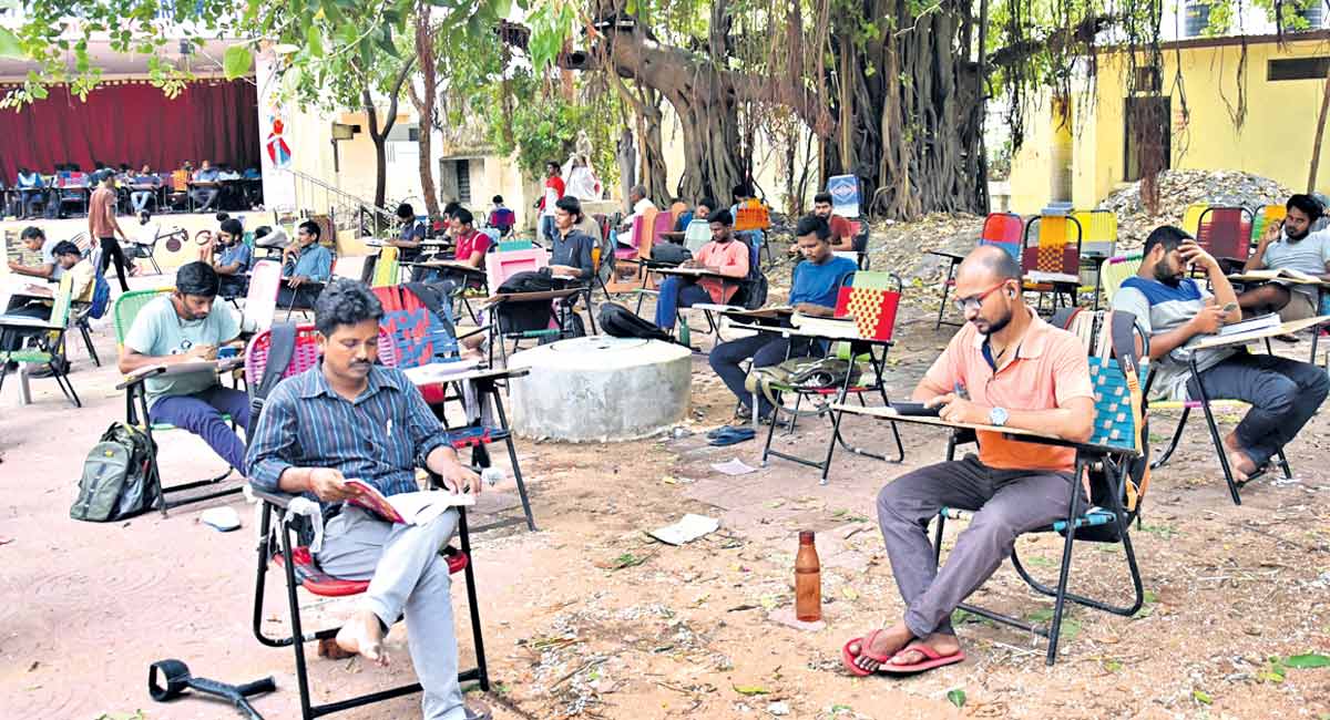 Master the art of writing answers in Group-I Main