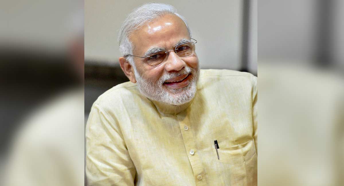 PM Modi plays Gujarati card in Rajkot