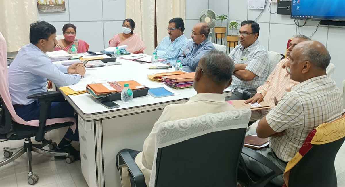 ‘SCCL employees to get CMPF, pension benefits up to 60 years of age only’