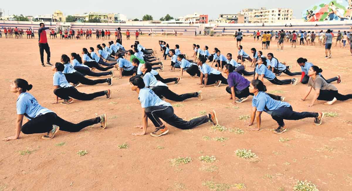 Tackling ‘train’ questions in ‘time and distance’ for Police recruitment exam