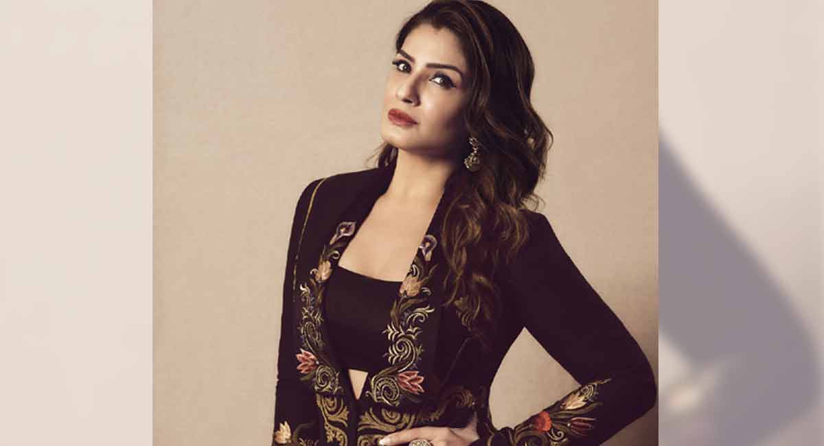 Vivek Agnihotri, Raveena Tandon stand by Saif Hyder Hasan’s ‘Yes Papa’