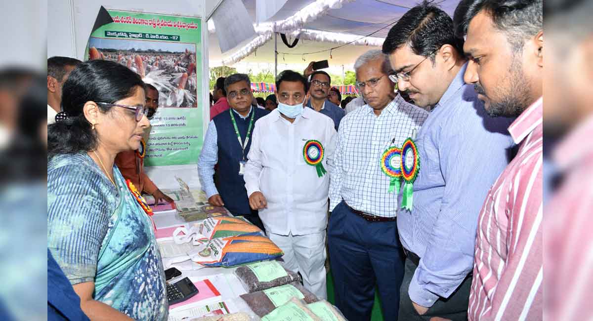 Telangana: PJTSAU organises seed mela