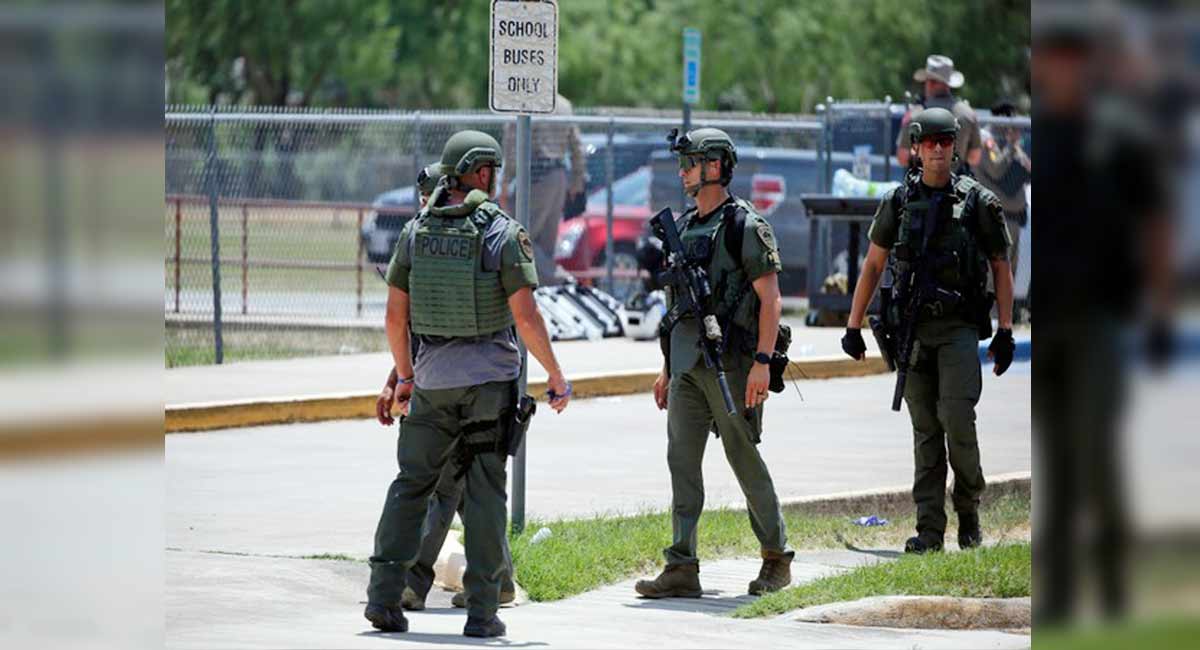 Texas student caught with firearms outside school day after deadly shooting
