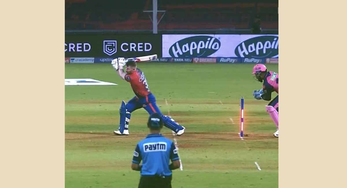 IPL 2022: Manjrekar calls to get rid of “completely redundant” bails after Chahal-Warner incident