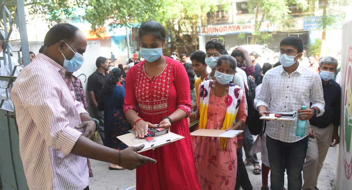 SSC exams commence at 2861 centres in Telangana
