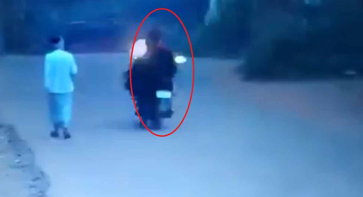 Watch: Girl dies after her burqa gets stuck in bike wheel in Hyderabad