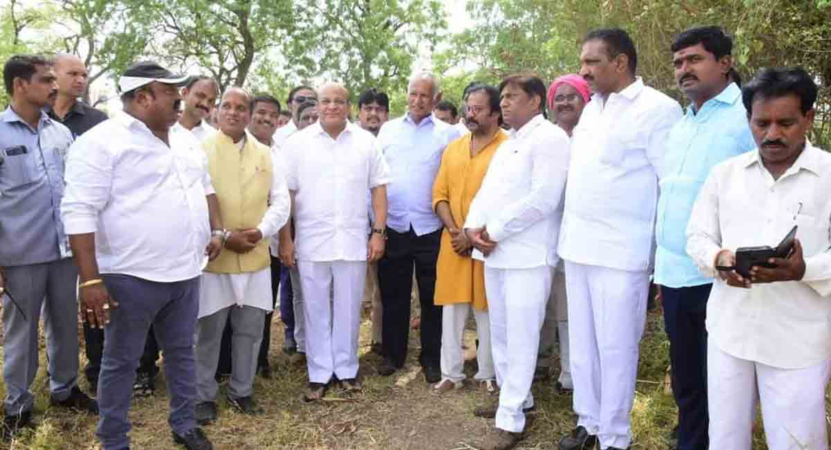 Yadadri architect visits proposed TTD temple site in Karimnagar