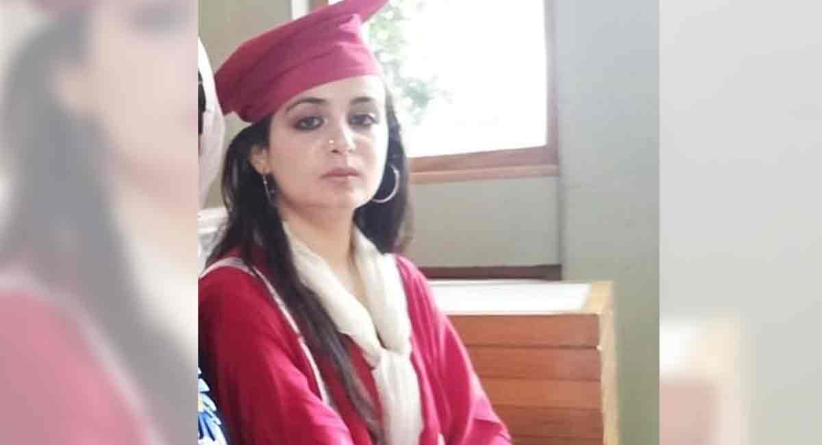 Kashmiri freelance photojournalist Sanna Irshad Mattoo wins Pulitzer award