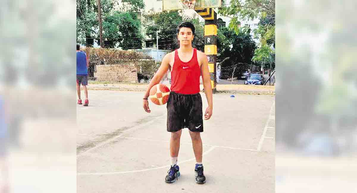 Hyderabad’s Lokesh to represent India at international basketball Championships