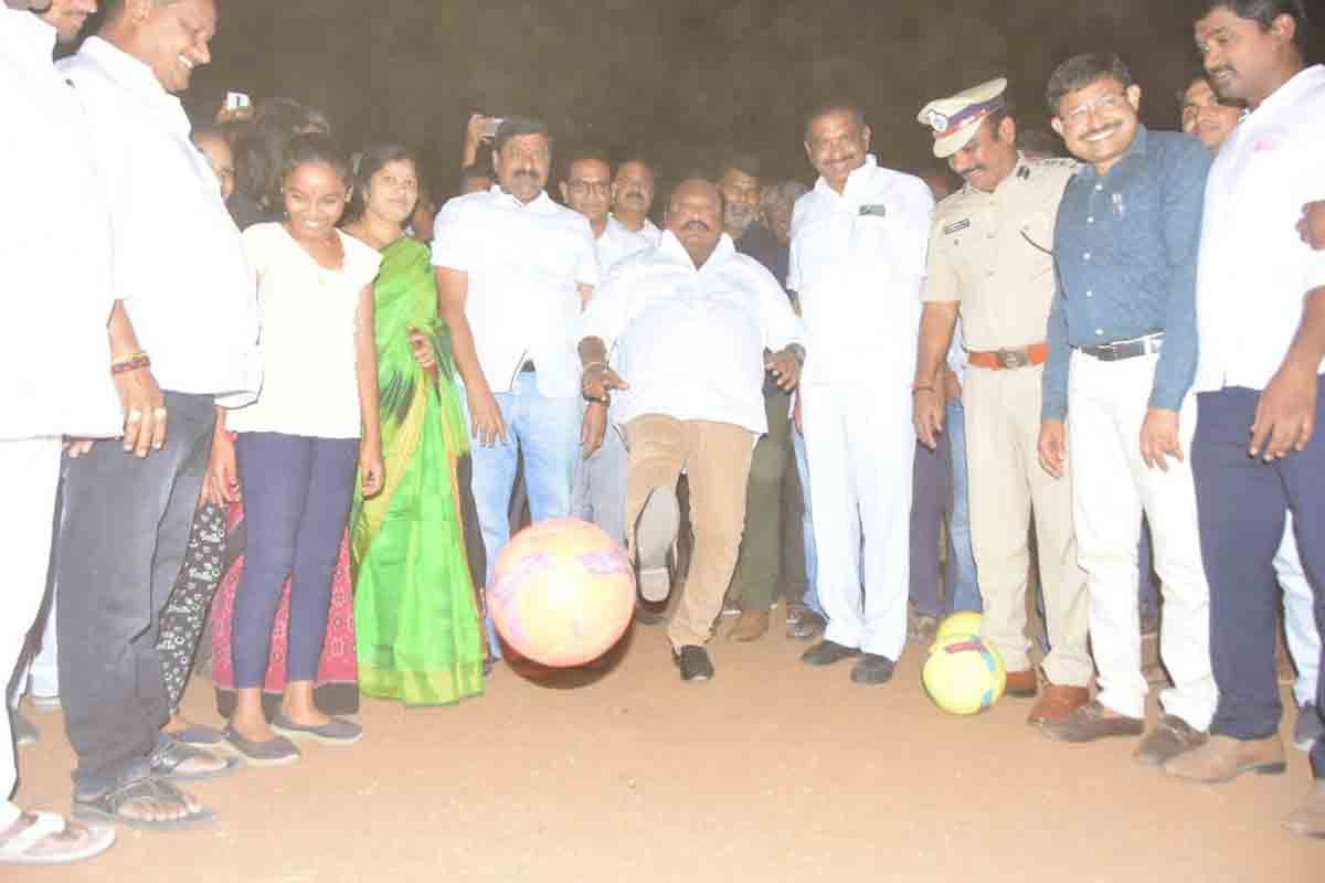 TS giving top priority for sports: Gangula Kamalakar
